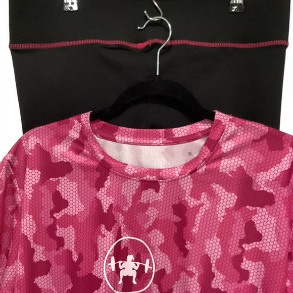 JET BLACK/PINK 3/4 JUST STRONG CAPRI AND PINK CAMOUFLAGE SHIRT, XL WORKOUT SET - Picture 2 of 12